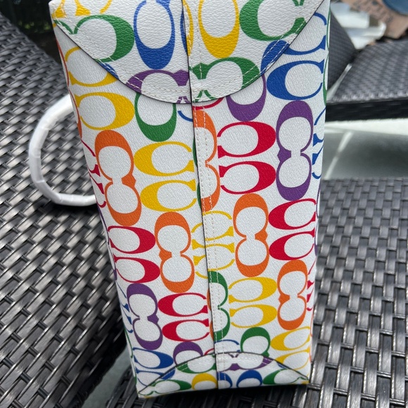 Coach City Tote In 🌈Rainbow Signature Canvas - Picture 5 of 10